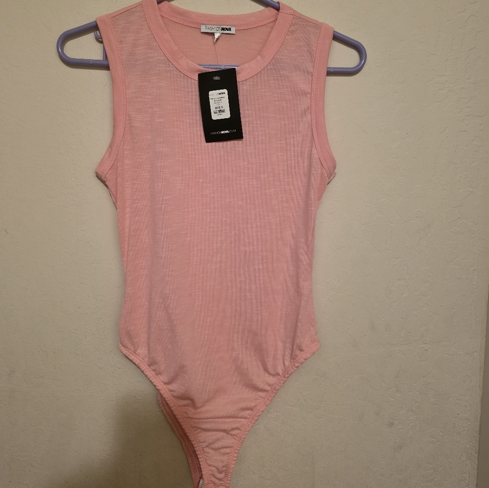 Fashion Nova Light Pink Alana Sleeveless Bodysuit Size Small